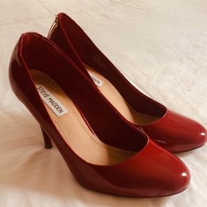 Steve Madden Red Pumps
